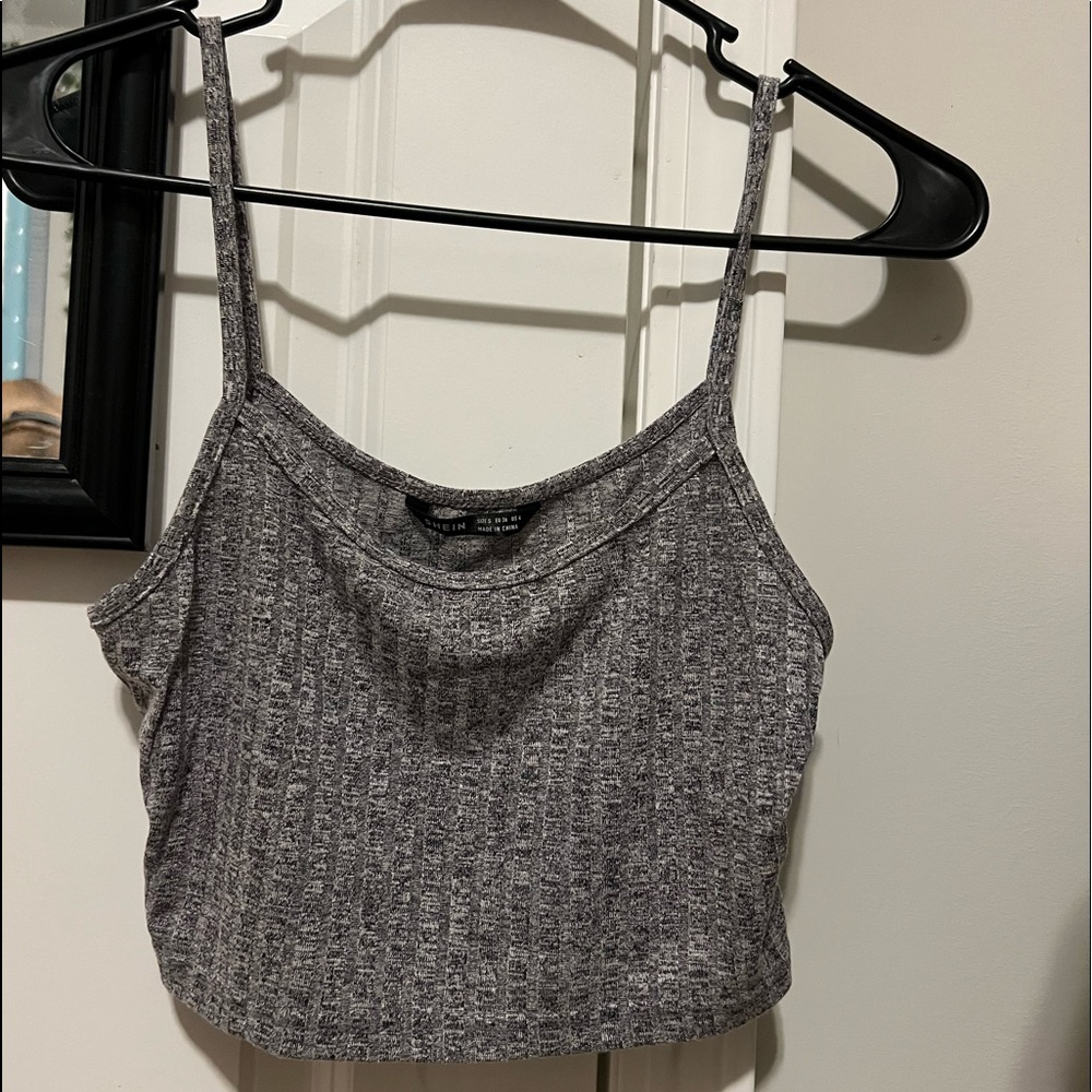 Gray cropped tank